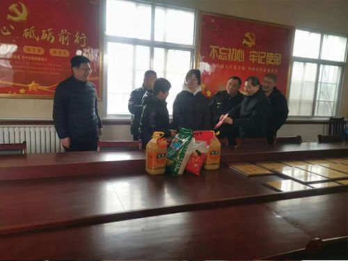 【寒冬送溫暖 佳節(jié)祝福至】寧陽縣一滕醫(yī)藥有限公司開展春節(jié)走訪慰問活動
