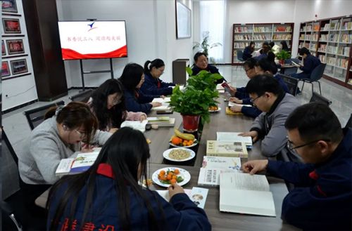 書香悅?cè)恕?閱讀越美麗——山東一滕集團工會組織開展“書香三八”讀書活動