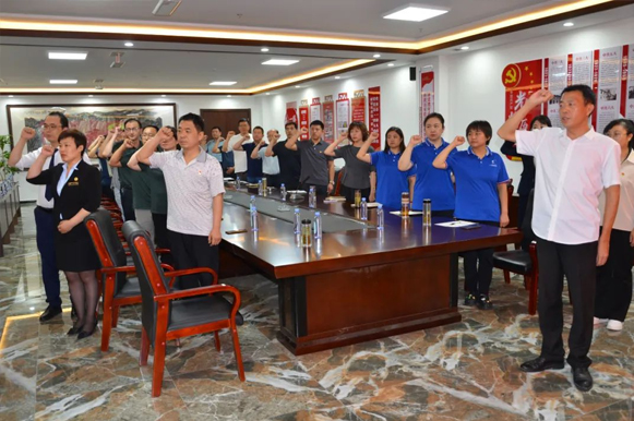 一滕集團(tuán)黨委召開慶祝建黨103周年座談會